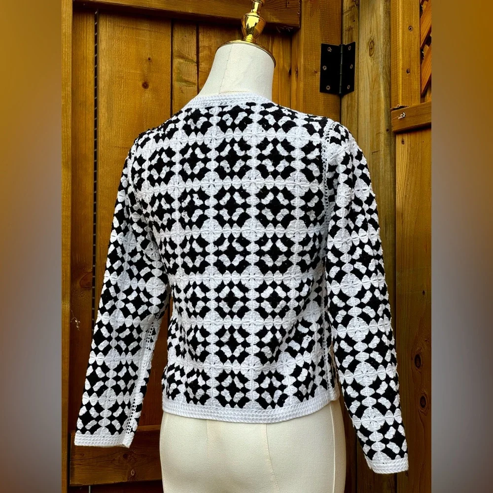 🆕 FARM Rio 🧿 NWT Patch Crochet Black & White Monochrome Button Up Jacket, Sz S - Picture 7 of 16